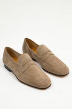 Loafer aus Veloursleder in Taupe