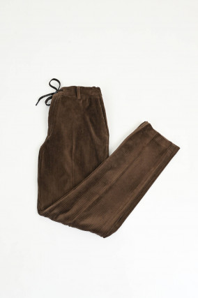 Breitcordhose in Braun