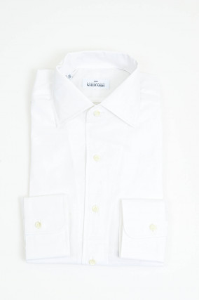 Hemd mit doppelt unterlegtem Kragen in Weiß