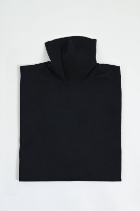 Rollkragenpullover aus Wolle-Seide-Mix in Schwarz