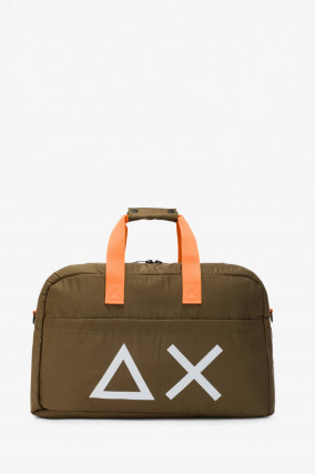 Duffel Bag mit XXL-Logo in Verde Scuro/Orange