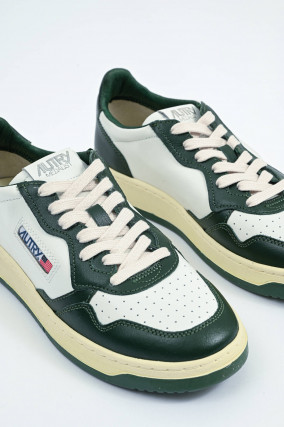  Sneaker MEDALIST LOW in Weiß/Dark Green