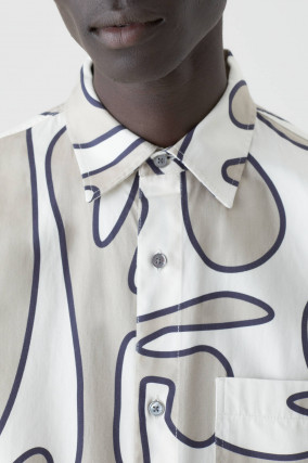 Hemd mit abstraktem Muster in Beige/Creme