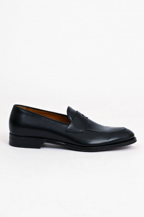 Polierter Penny Loafer in Schwarz