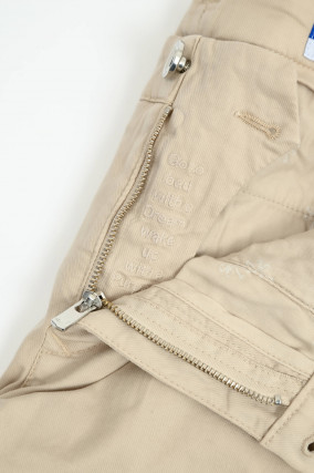 Strukturierte Slim Fit Chino BOBBY in Almond
