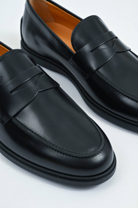 Mocassin aus Glattleder in Schwarz