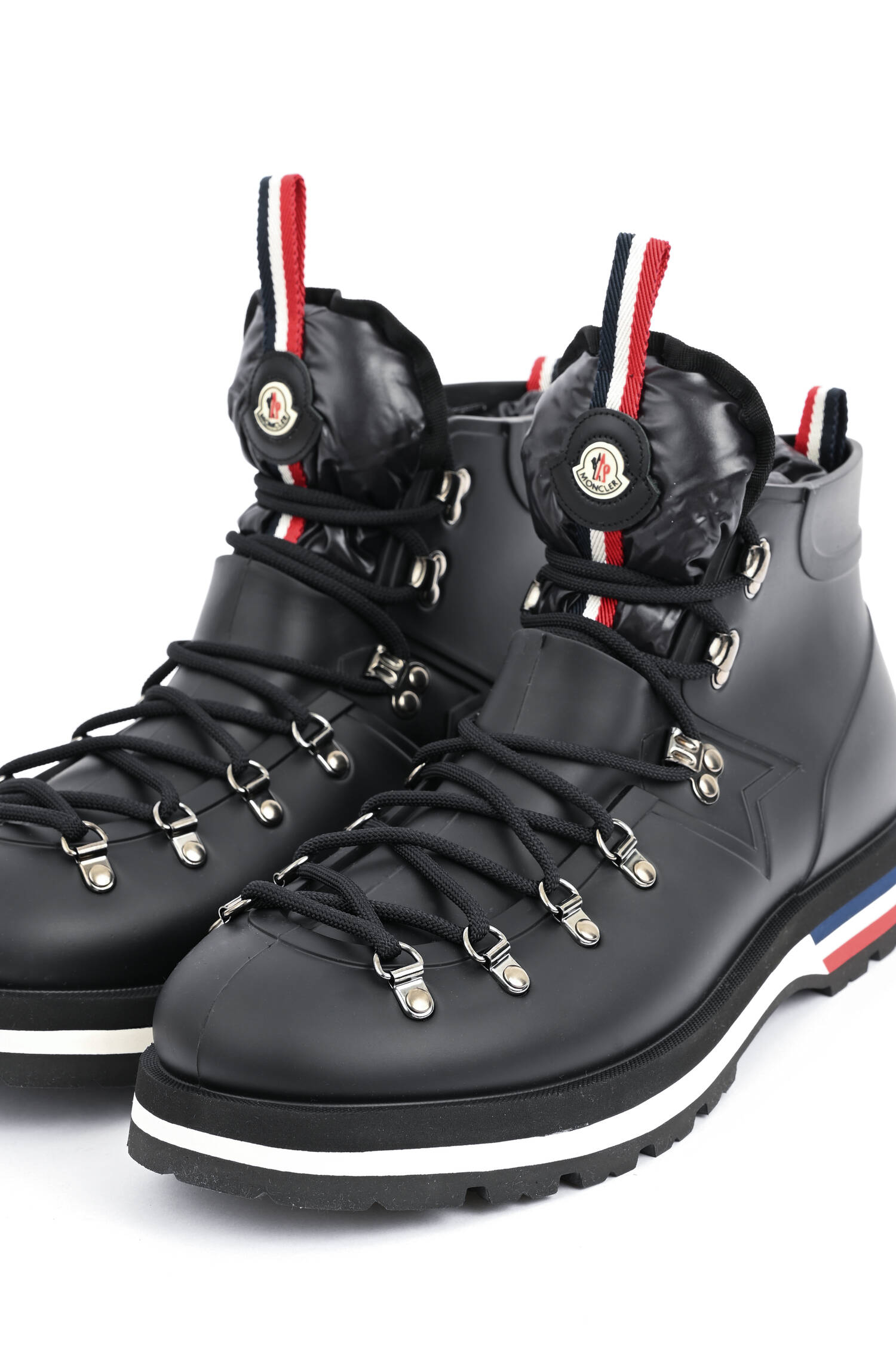 Henoc moncler shop